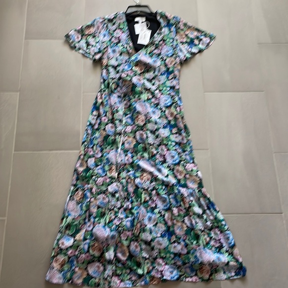 & other stories floral print flutter sleeve wrap midi dress - Picture 3 of 15